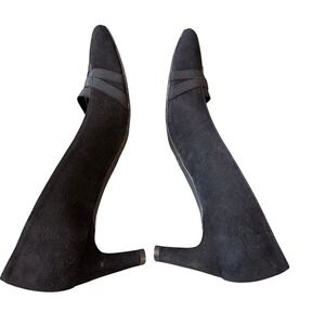 Stuart Weitzman Black Suede Elastic Strap Pointed Toe Kitten Heel Pumps Shoes 7M